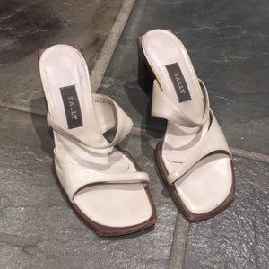 Vintage Bally. Made in Italy